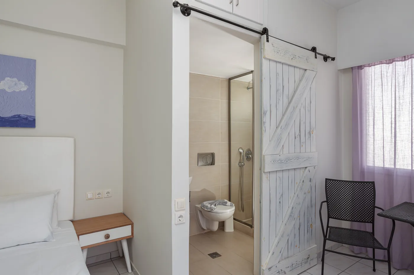 Double Room bathroom detail